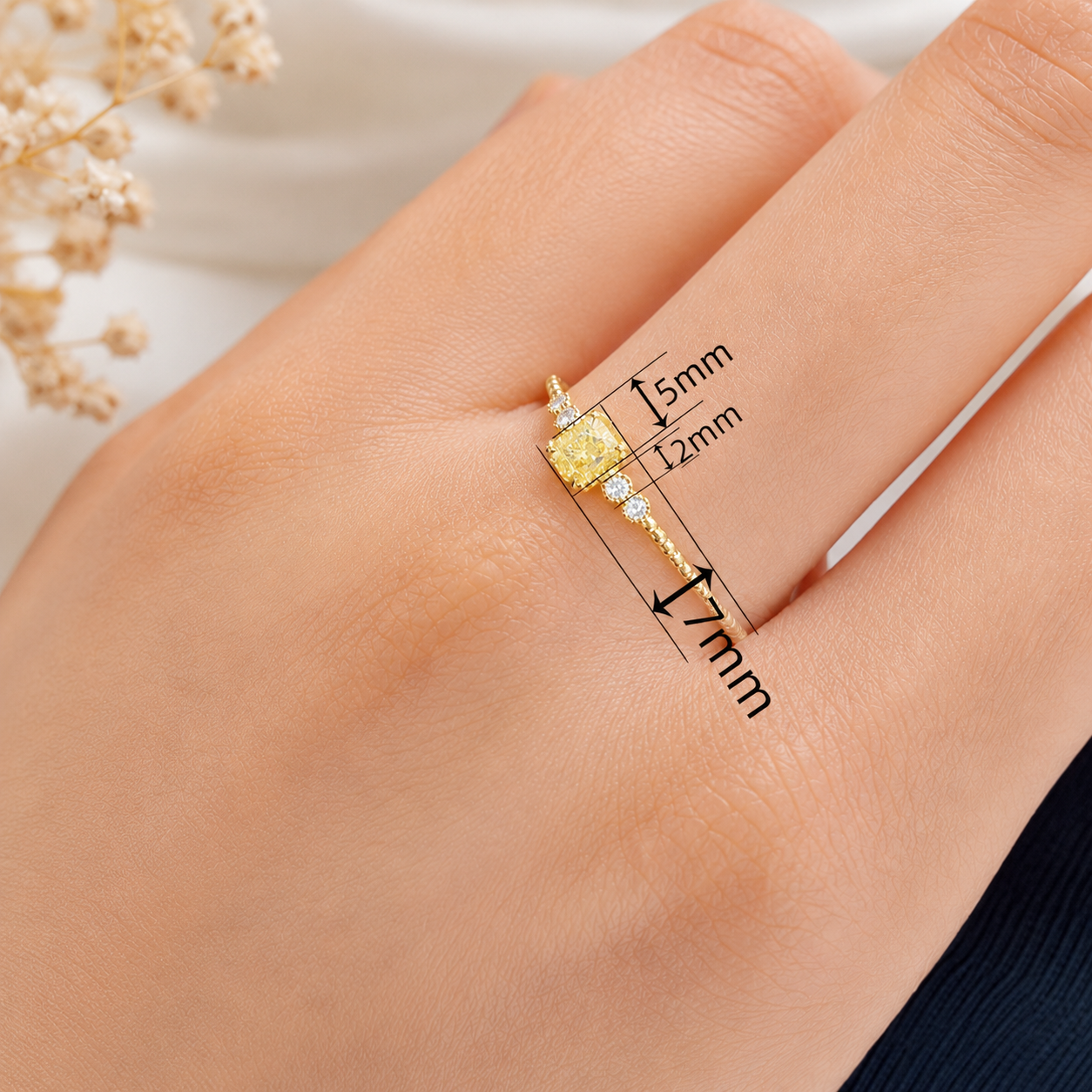 Anel Aurora Dourado com Zircónias